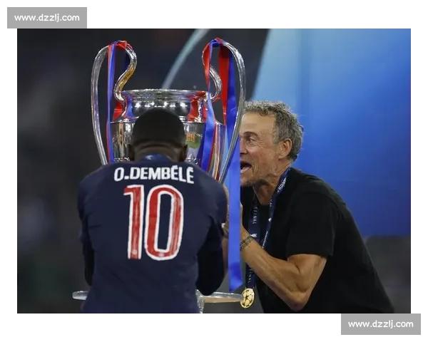 法媒预测巴黎世俱杯首发:K7 领衔青春三叉戟,登贝莱替补待命 法媒预测巴黎世俱杯首发:K7 领衔青春三叉戟,登贝莱替补待命