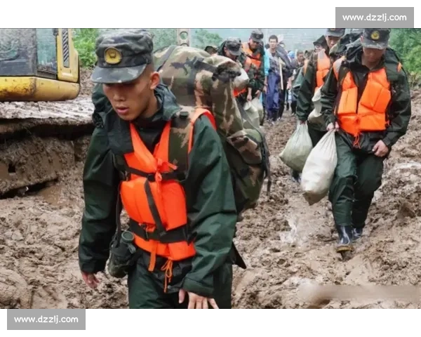 队长别哭！洪水中的生命守护者与雪域高原的护心天使