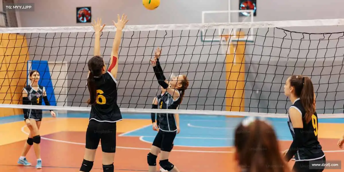 DB真人旗舰集团🎾挥动球拍，追逐热爱 —— 每一次击球，都是对生活的全力以赴！